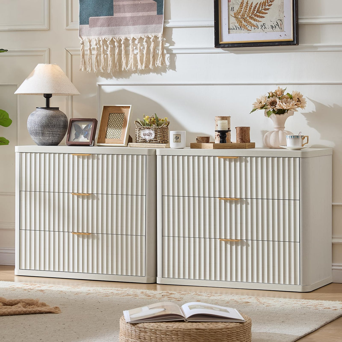 LEYAOYAO Wide Fluted Nightstand for Large Spaces